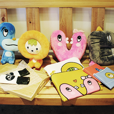 (러니브니캐릭터 인형 4종)택1 + (아이패드 파우치 or 파우치 2종)택1
+ 킴투더밥 (납작 김밥) 2줄