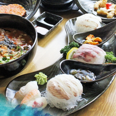 한상바다 자유이용권 70,000원
(물회 1인 주문 필수)