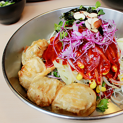 비빔만두 + 쫄면콤비만두 + 오믈렛콤보돈가스 or 겹겹보들돈가스 (택1) +  물냉면 or 비빔냉면 or 어묵우동 or 해물우동 or 볶음우동 (택1)