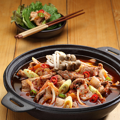 찌게꾼 국물두루치기 소 + 볶음밥 + 돼지삼겹수육
(4인이 드시기에 적당합니다)