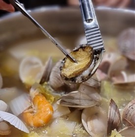원주무실점맛집 조개가 한가득 택이네조개전골 보리밥 칼국수까지 클리어!